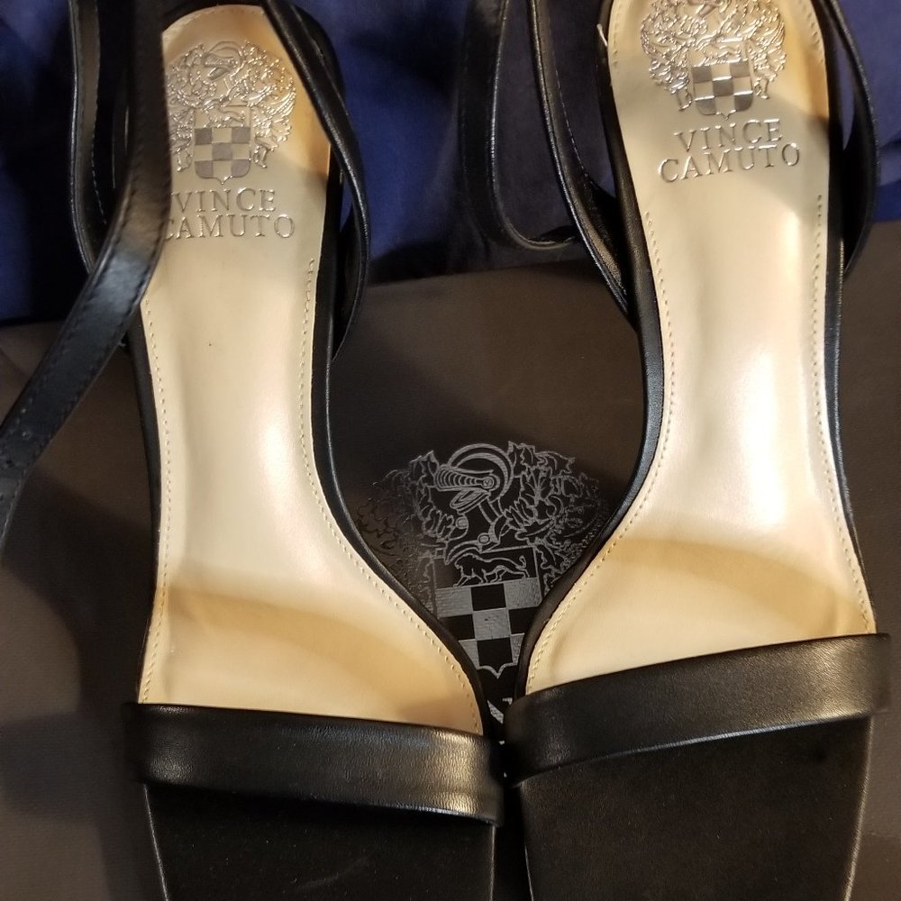 Vince Camuto Saprenda2 Heels